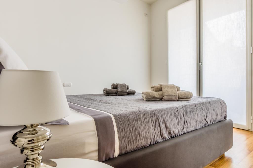 Casa Rebecca In Arco Della Pace Apartment